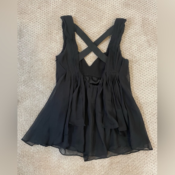 LaRok Low Back Babydoll Top - Picture 2 of 5